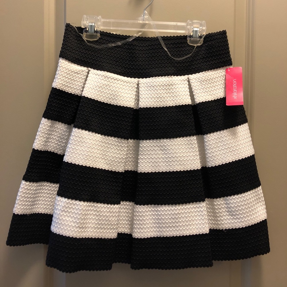 NWT - Xhilaration Black and White Skater Skirt
